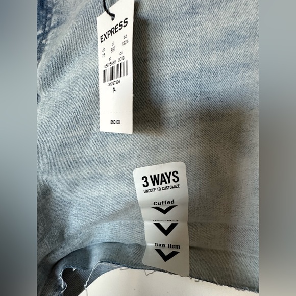 NEW Mid Rise Shorts - Picture 4 of 4